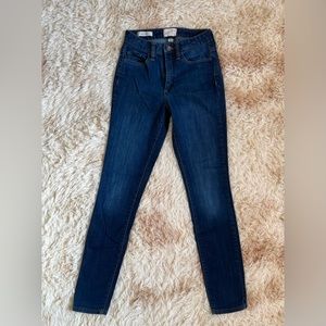 Universal Thread High Rise Skinny Jeans